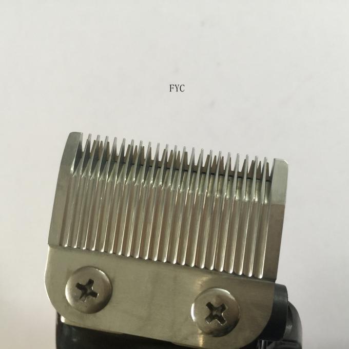 注文の電気毛のバリカンの調節可能なひげのトリマー220V - 240V/110V